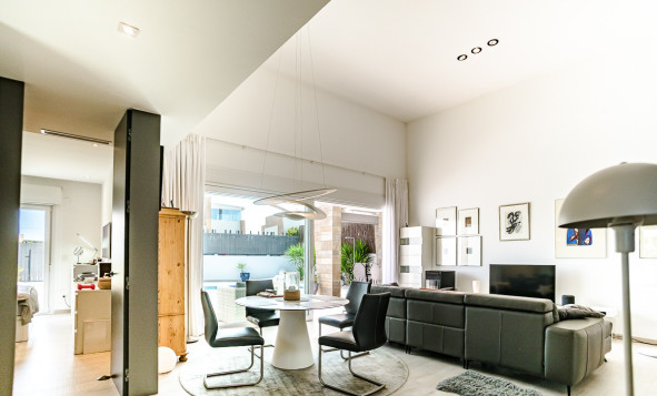 Resale - 3. Detached house - Algorfa - Costa Blanca South