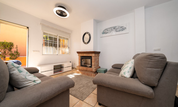 Resale - 3. Detached house - Playa Flamenca - Sportcentre