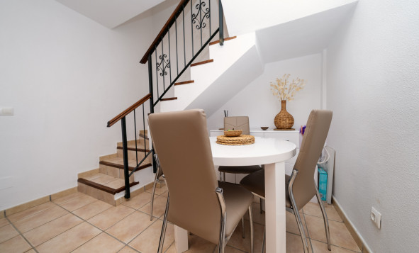 Resale - 3. Detached house - Playa Flamenca - Sportcentre