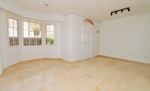 Resale - 2. Town house - Villamartin - Costa Blanca South