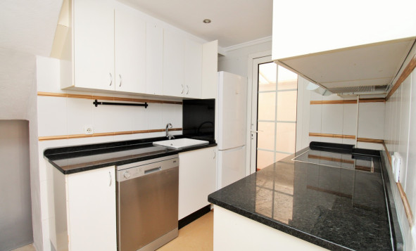 Resale - 2. Town house - Villamartin - Costa Blanca South