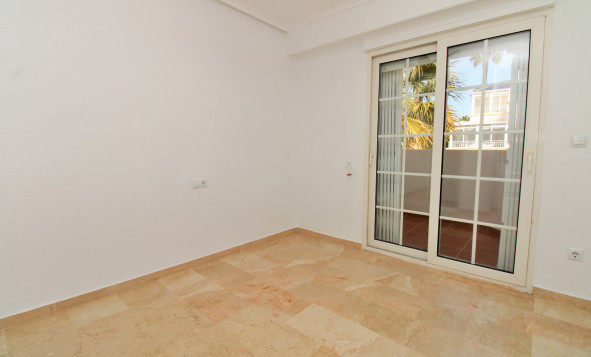 Resale - 2. Town house - Villamartin - Costa Blanca South