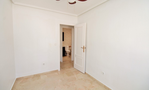 Resale - 2. Town house - Villamartin - Costa Blanca South