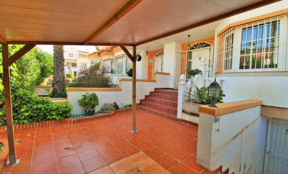 Resale - 2. Town house - Villamartin - Costa Blanca South
