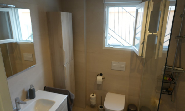 Reventa - 6. Independent villa - La Romana - Costa Blanca Norte 