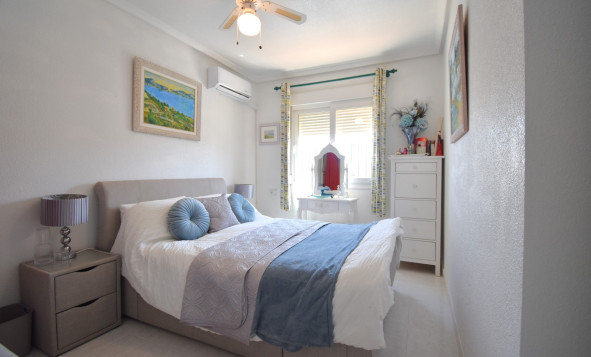 Resale - 4. Semi-detached villa - Orihuela Costa - Costa Blanca South