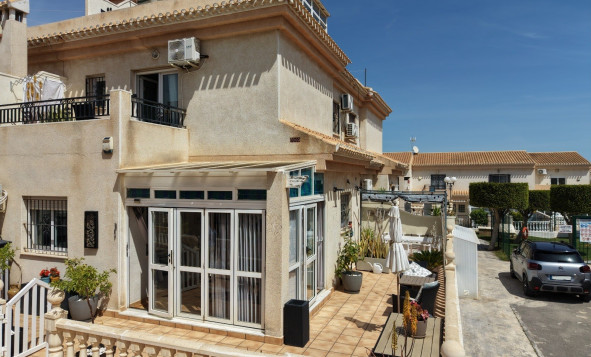 Resale - 4. Semi-detached villa - Orihuela Costa - Costa Blanca South