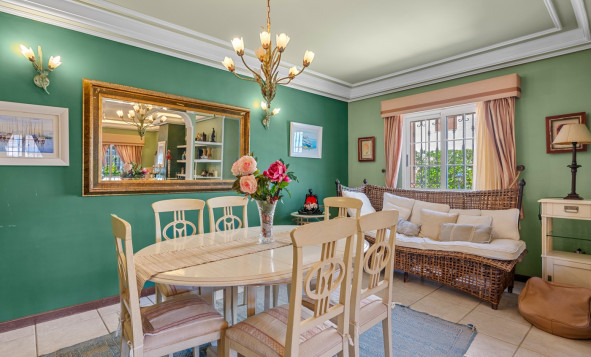 Herverkoop - 3. Vrijstaande villa - Torrevieja - Costa Blanca Zuid