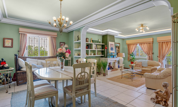 Herverkoop - 3. Vrijstaande villa - Torrevieja - Costa Blanca Zuid