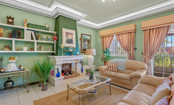 Herverkoop - 3. Vrijstaande villa - Torrevieja - Costa Blanca Zuid