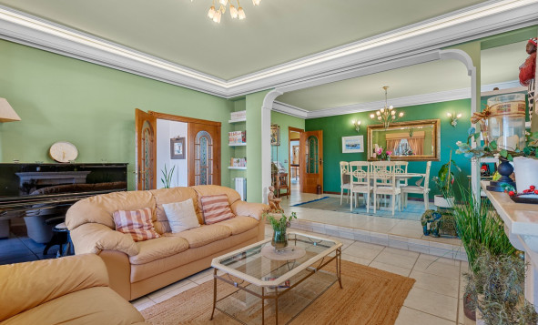 Herverkoop - 3. Vrijstaande villa - Torrevieja - Costa Blanca Zuid