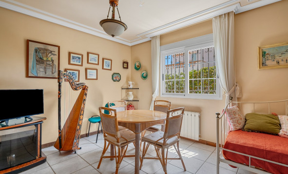 Herverkoop - 3. Vrijstaande villa - Torrevieja - Costa Blanca Zuid