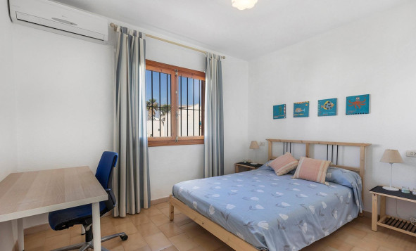 Reventa - 2. Chalet adosado - Torrevieja - Costa Blanca Sur