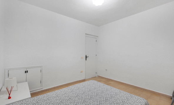 Reventa - 2. Chalet adosado - Torrevieja - Costa Blanca Sur