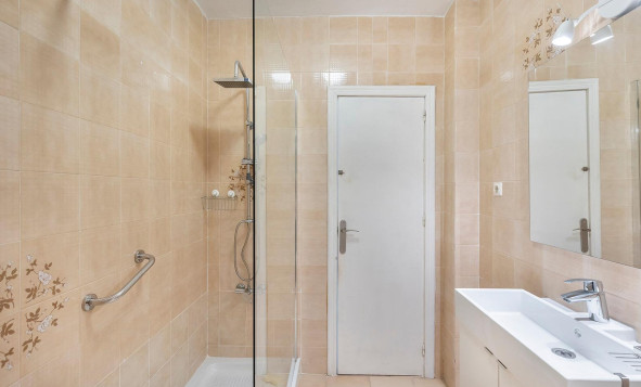 Reventa - 2. Chalet adosado - Torrevieja - Costa Blanca Sur