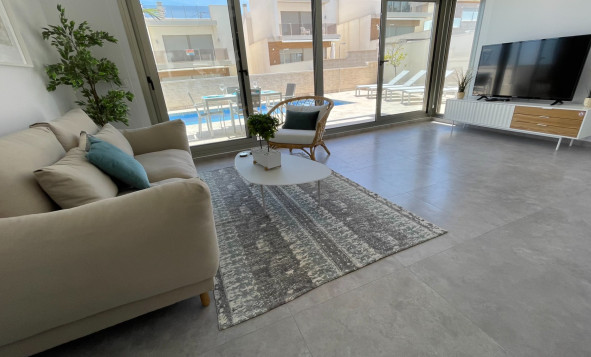 Reventa - 3. Casa indepiende - Villamartín - Villamartin