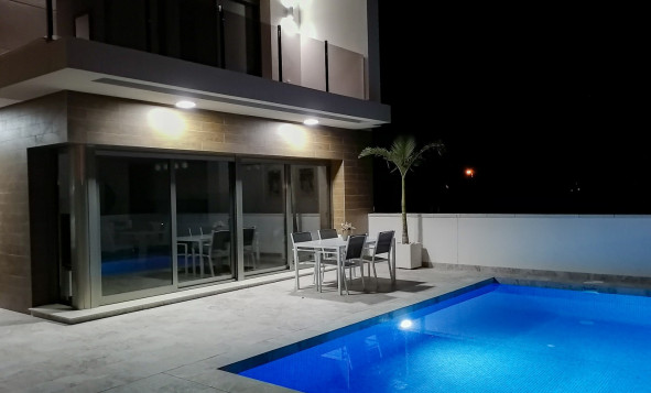 Reventa - 3. Casa indepiende - Villamartín - Villamartin