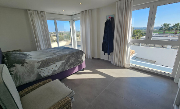 Reventa - 3. Casa indepiende - La Marina - Costa Blanca Sur