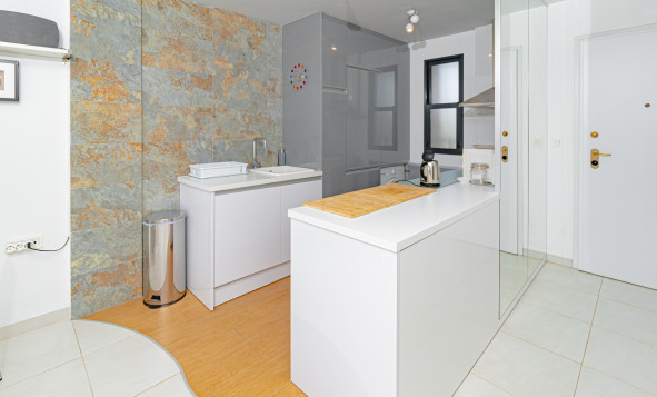 Resale - 1. Apartment / flat - La Zenia - Costa Blanca South