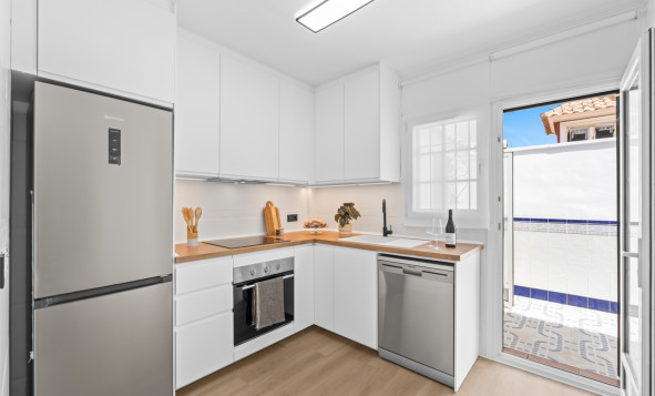 Reventa - 2. Chalet adosado - Villamartin - Costa Blanca Sur
