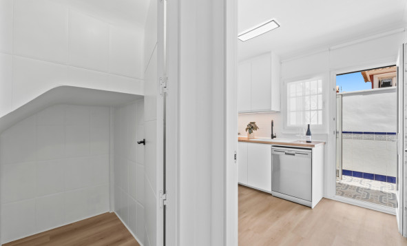 Reventa - 2. Chalet adosado - Villamartin - Costa Blanca Sur