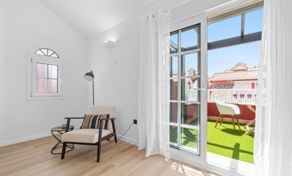 Reventa - 2. Chalet adosado - Villamartin - Costa Blanca Sur