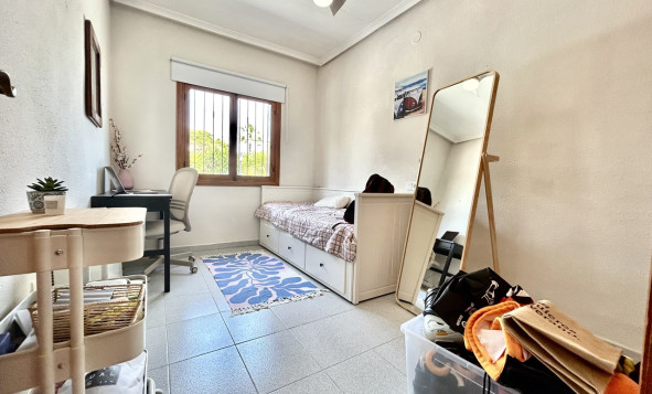 Reventa - 3. Casa indepiende - La Zenia - Costa Blanca Sur