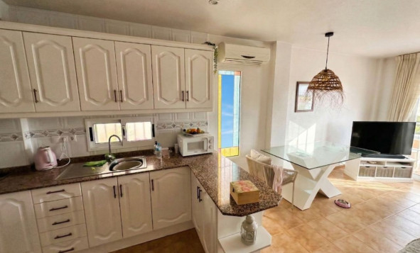 Resale - 4. Semi-detached villa - Benijófar - Costa Blanca South