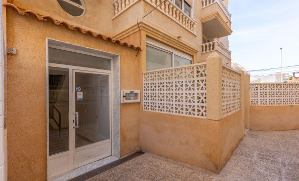 Resale - 1. Apartment / flat - Torrevieja - Costa Blanca South