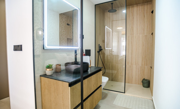 Resale - 1. Apartment / flat - Torrevieja - Acequion