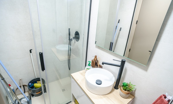 Resale - 1. Apartment / flat - Torrevieja - Acequion