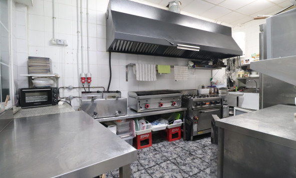 Herverkoop - Commercieel vastgoed - Catral - Catral - Town