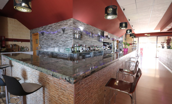 Resale - Commercial (Freehold) - Ciudad Quesada - Costa Blanca South