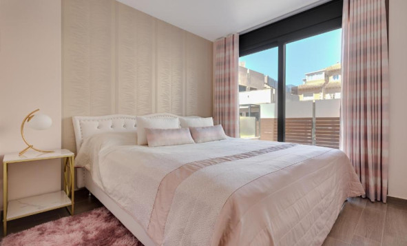 Reventa - 3. Casa indepiende - Torrevieja - Costa Blanca Sur