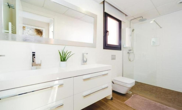 Reventa - 3. Casa indepiende - Torrevieja - Costa Blanca Sur