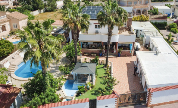 Herverkoop - 3. Vrijstaande villa - Ciudad Quesada - Costa Blanca Zuid