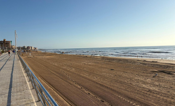 Herverkoop - 1. Appartement / flat - Torrevieja - Costa Blanca Zuid