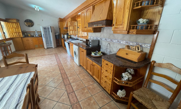 Reventa - 7. Finca - Elda