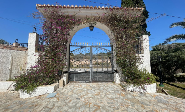 Reventa - 7. Finca - Elda