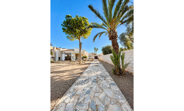 Reventa - 3. Casa indepiende - Torrevieja - Costa Blanca Sur