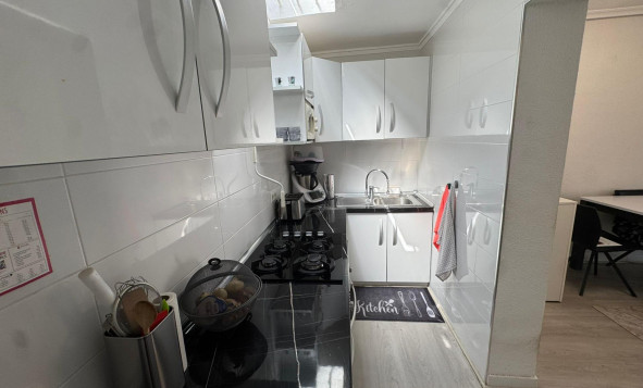 Resale - 1. Apartment / flat - Torrevieja - Costa Blanca South