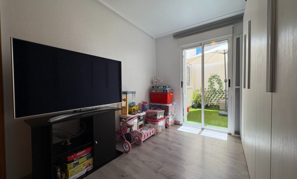 Resale - 1. Apartment / flat - Torrevieja - Costa Blanca South