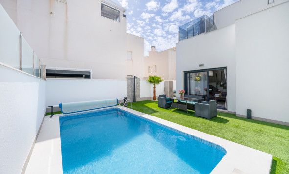 Reventa - 3. Casa indepiende - Torrevieja - Costa Blanca Sur