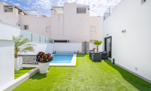 Reventa - 3. Casa indepiende - Torrevieja - Costa Blanca Sur