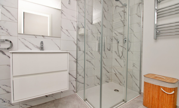 Resale - 1. Apartment / flat - Villamartin - Costa Blanca South