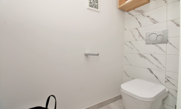 Resale - 1. Apartment / flat - Villamartin - Costa Blanca South