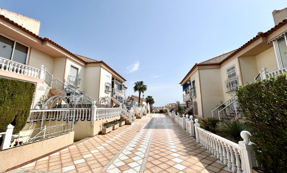Resale - 1. Apartment / flat - Los Altos - Costa Blanca South