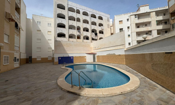 Herverkoop - 1. Appartement / flat - Torrevieja - Costa Blanca Zuid
