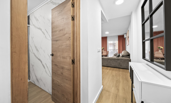 Herverkoop - 1. Appartement / flat - Torrevieja - Costa Blanca Zuid