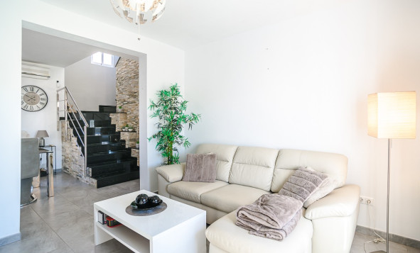 Herverkoop - 3. Vrijstaande villa - Algorfa - ALGORFA